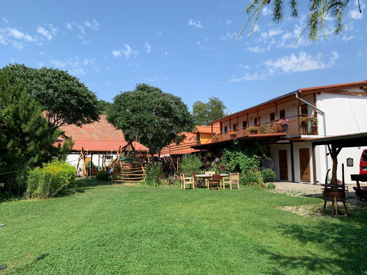 Rybarska Basta Vikletice - Apartmany A Bungalovy - Nechranicka Prehrada المظهر الخارجي الصورة