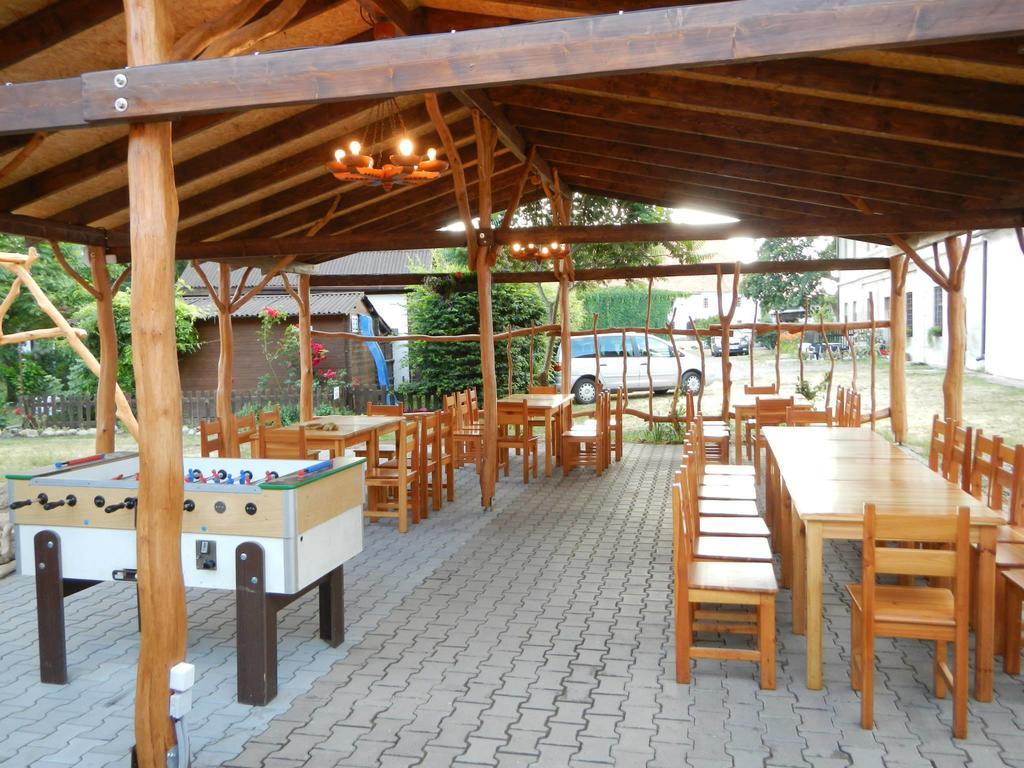 Rybarska Basta Vikletice - Apartmany A Bungalovy - Nechranicka Prehrada المظهر الخارجي الصورة