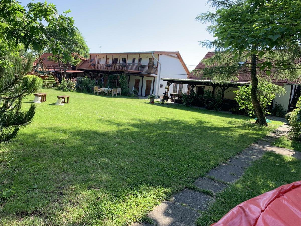 Rybarska Basta Vikletice - Apartmany A Bungalovy - Nechranicka Prehrada المظهر الخارجي الصورة