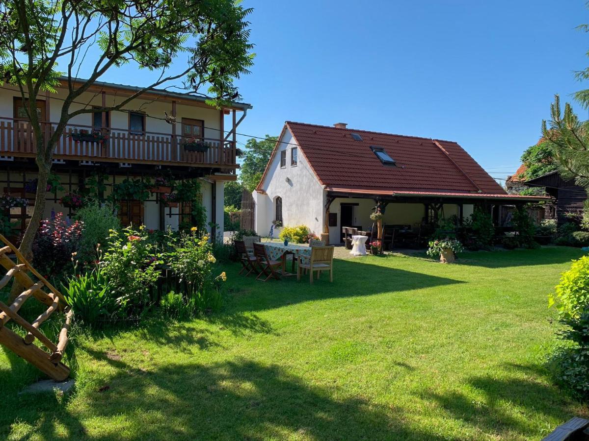 Rybarska Basta Vikletice - Apartmany A Bungalovy - Nechranicka Prehrada المظهر الخارجي الصورة