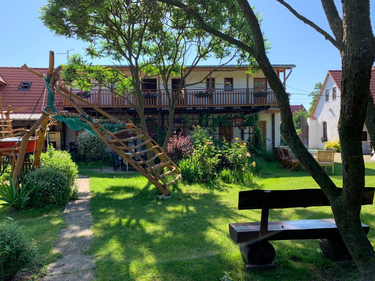 Rybarska Basta Vikletice - Apartmany A Bungalovy - Nechranicka Prehrada المظهر الخارجي الصورة